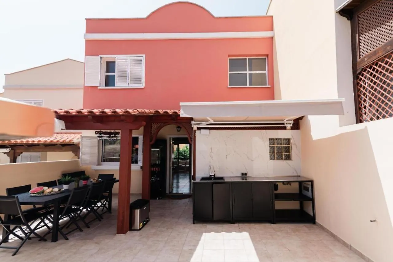 Comfortable Villa Private Garden Costa Adeje